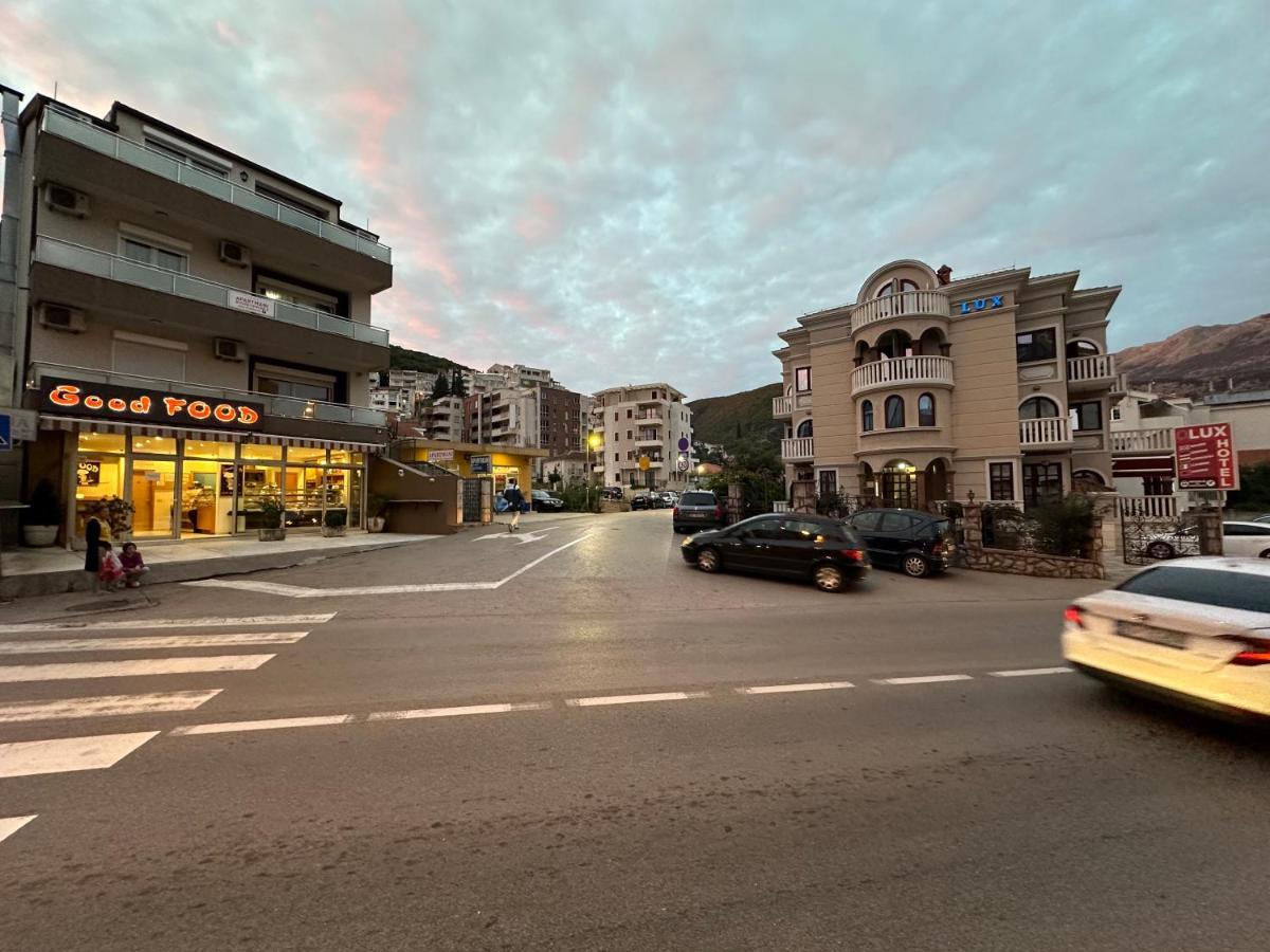 Beatrix Lux Hotel Будва Экстерьер фото