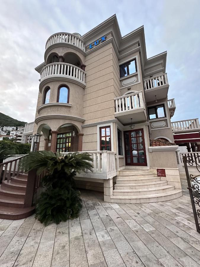 Beatrix Lux Hotel Будва Экстерьер фото